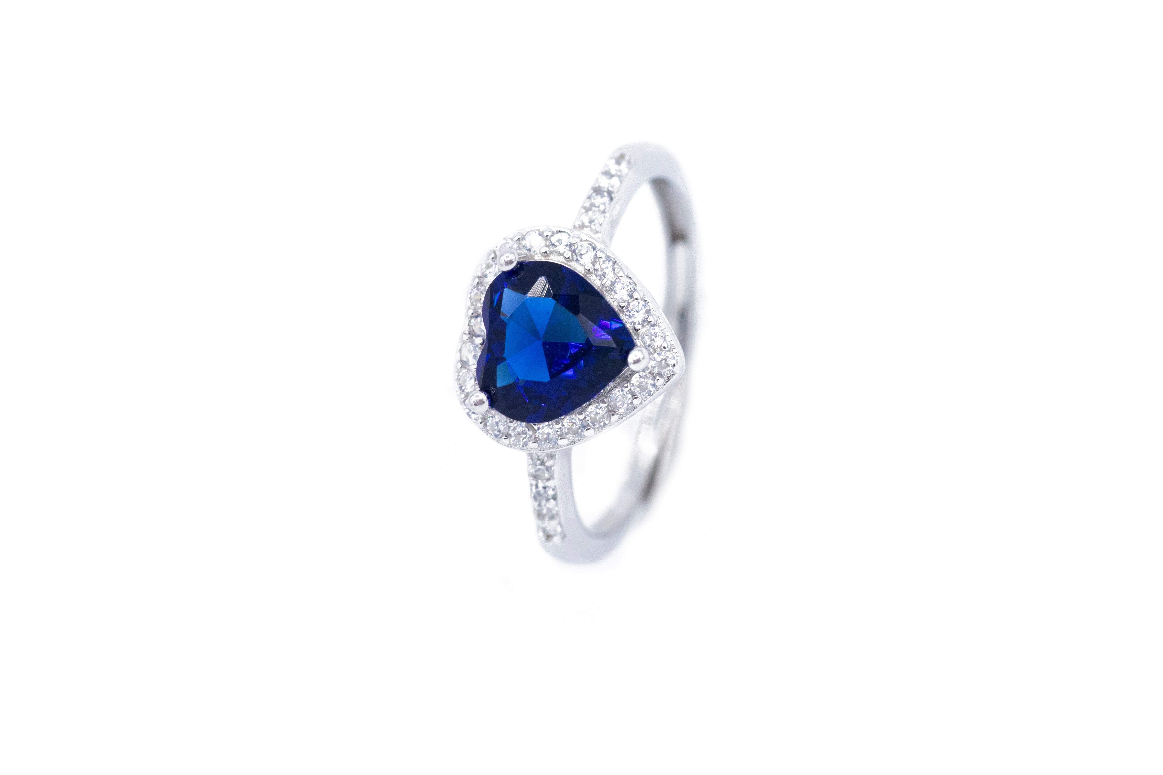 Anello "Amore Eterno" – Il Regalo Perfetto per la Mamma