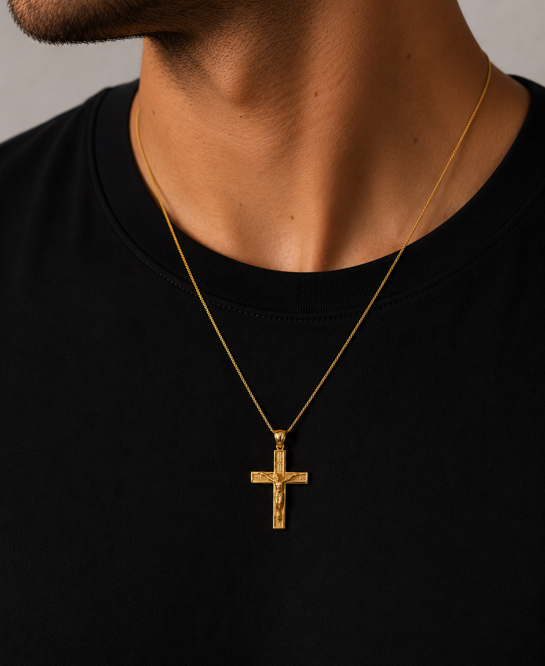 Herren-Kreuzanhänger aus 18 Karat Gold TIZIANO TIZ ORCND 106