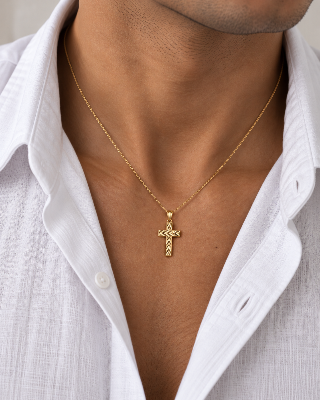 Crocifisso Con Lavorazione Geometrica in Oro Giallo 18Kt TIZIANO TIZ ORCND 123