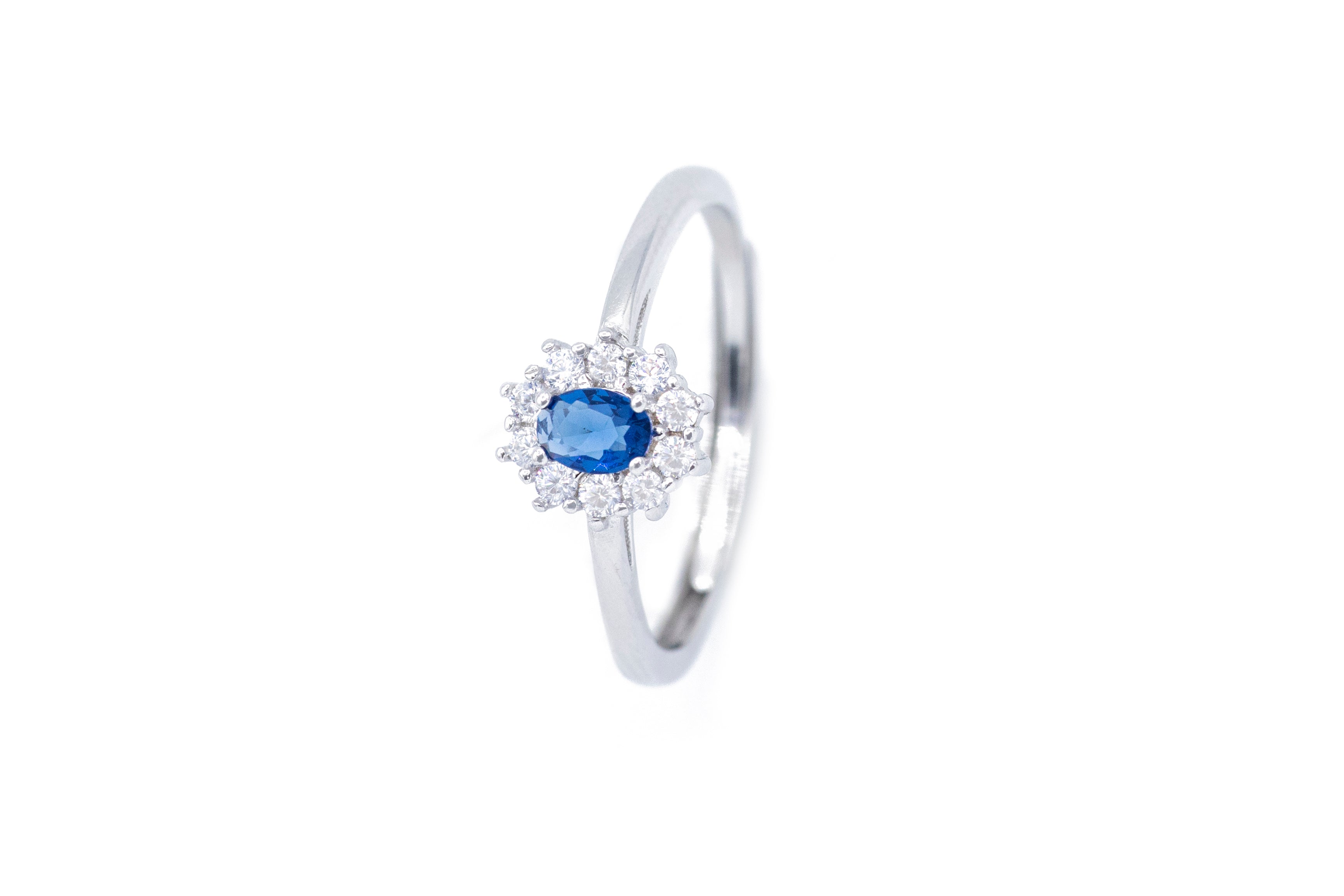 Anello "Amore Eterno" – Il Regalo Perfetto per la Sorella Minore