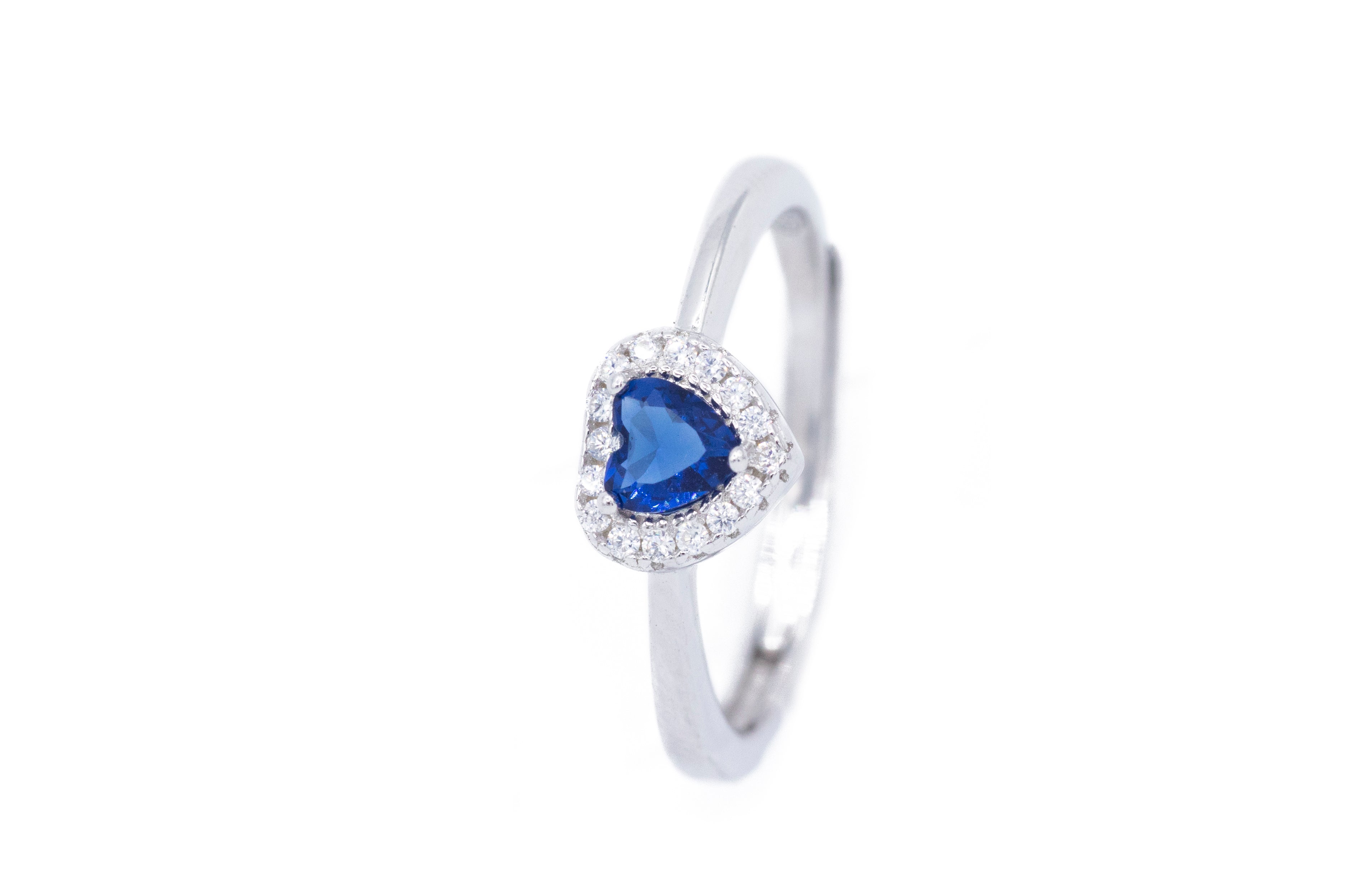 Anello "Amore Eterno" – Il Regalo Perfetto per la Sorella