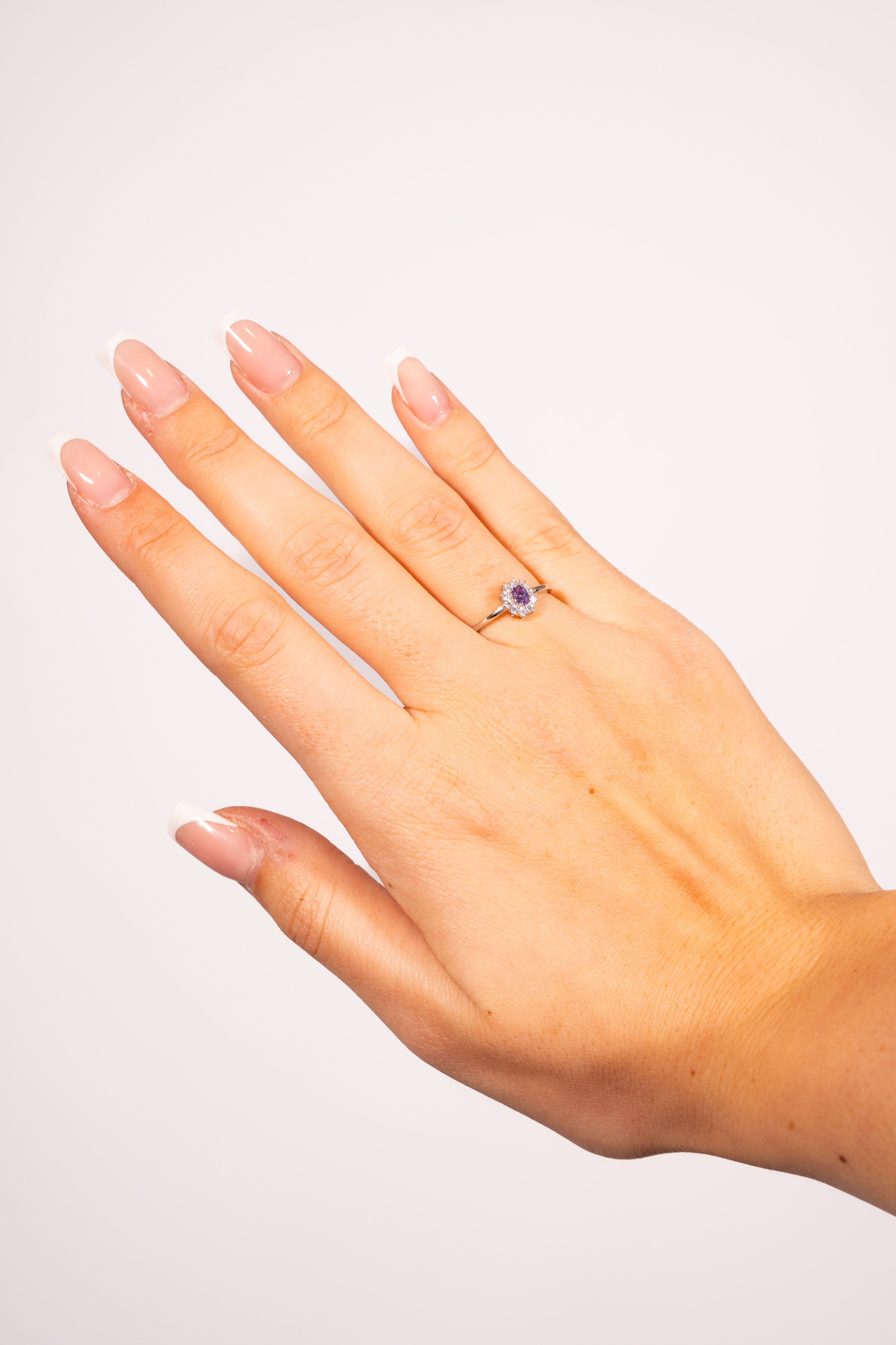 Anello "Amore Eterno" – Il Regalo Perfetto per la Sorella Minore
