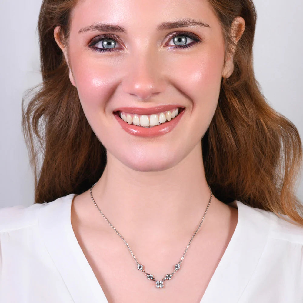 COLLANA IN ACCIAO CON QUADRIFOGLI E ZIRCONI BIANCHI LUCA BARRA LB CK2074