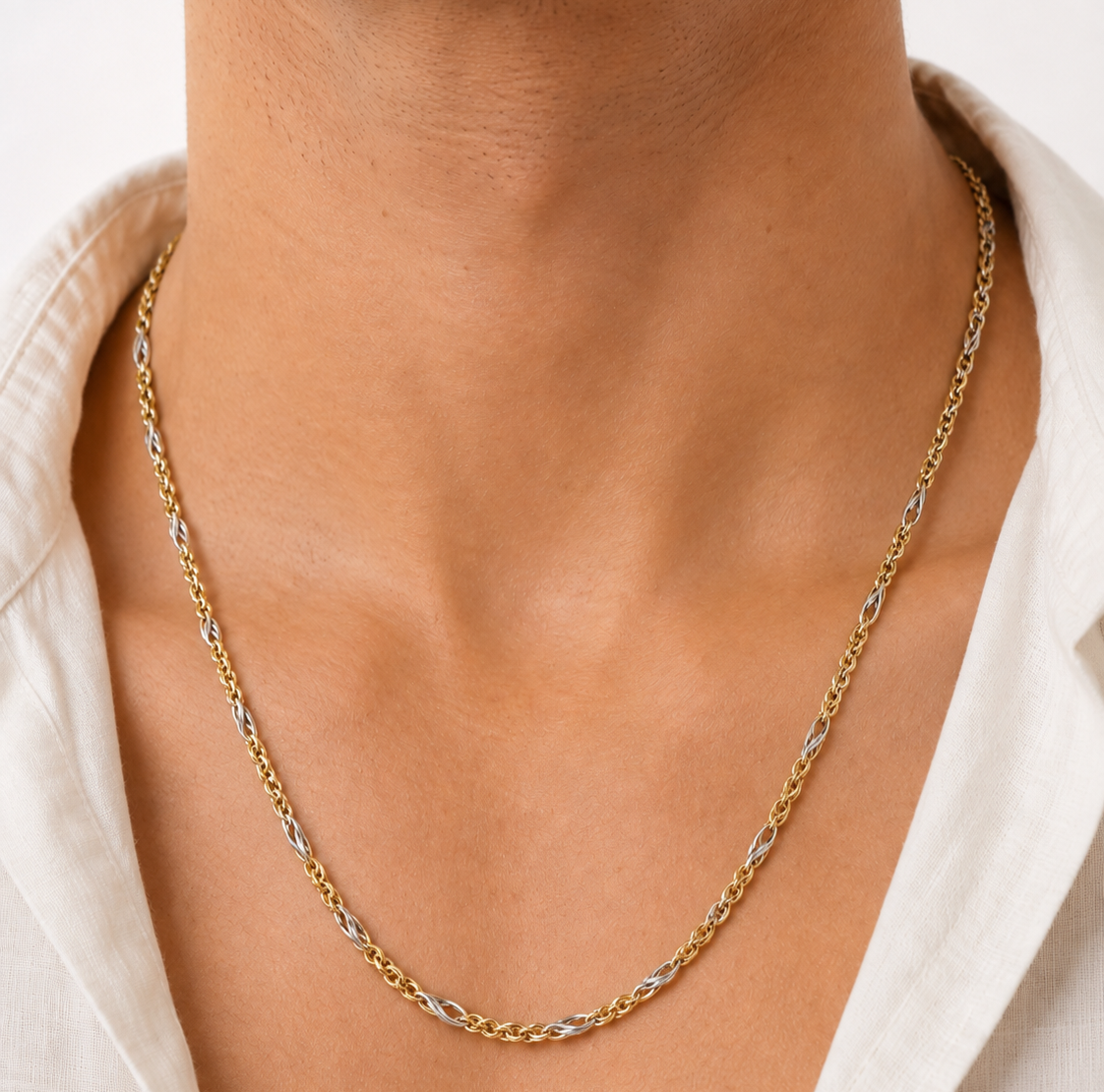 Milleluci Halskette mit Kreuz aus 18 Karat Gold