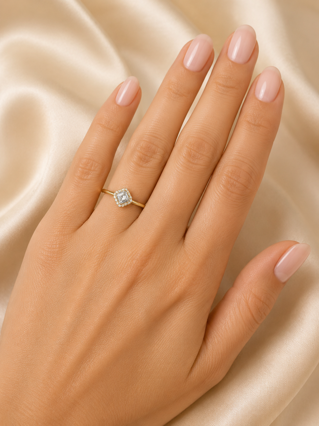 Anello Solitario da Donna in oro 18Kt TIZIANO TIZ ANOR 01