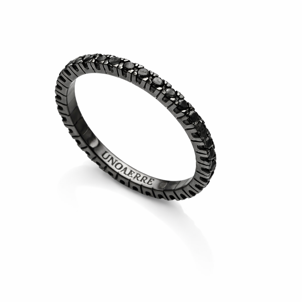 Anello in argento brunito con zirconi neri Unoaerre 1AR 6074